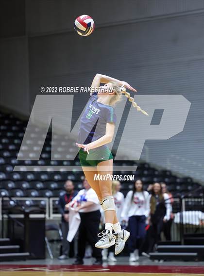 Thumbnail 1 in Liberty Hill vs. Reedy (UIL 5A Semifinal) photogallery.