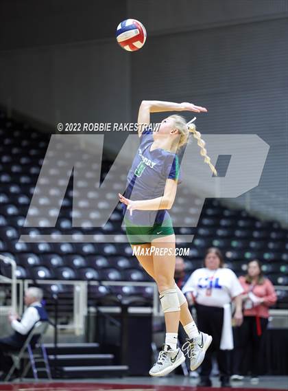 Thumbnail 1 in Liberty Hill vs. Reedy (UIL 5A Semifinal) photogallery.