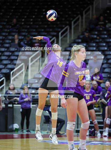 Thumbnail 3 in Liberty Hill vs. Reedy (UIL 5A Semifinal) photogallery.
