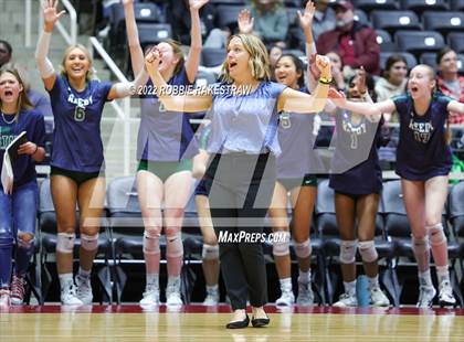 Thumbnail 2 in Liberty Hill vs. Reedy (UIL 5A Semifinal) photogallery.