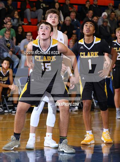 Thumbnail 2 in Clark vs. Bishop Gorman (Tarkanian Classic) photogallery.