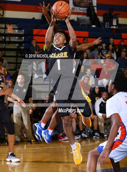 Thumbnail 1 in Clark vs. Bishop Gorman (Tarkanian Classic) photogallery.