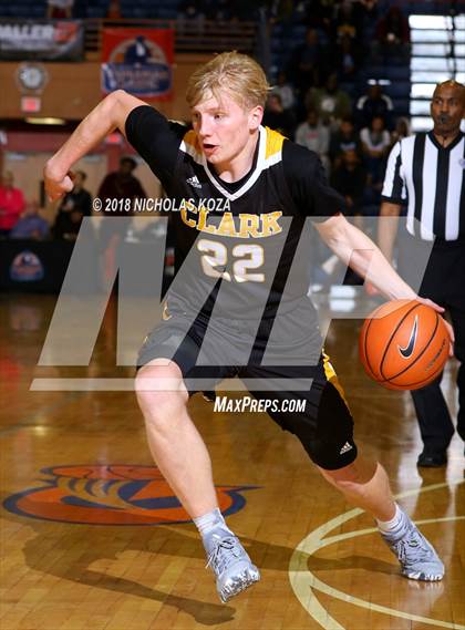 Thumbnail 2 in Clark vs. Bishop Gorman (Tarkanian Classic) photogallery.