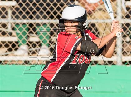 Thumbnail 3 in Moreau Catholic @ James Logan photogallery.