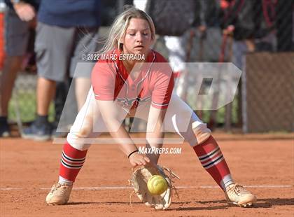 Thumbnail 2 in Indian Rocks Christian vs Northside Christian photogallery.