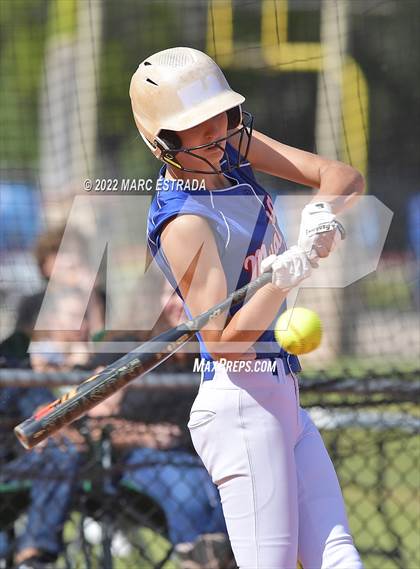 Thumbnail 2 in Indian Rocks Christian vs Northside Christian photogallery.