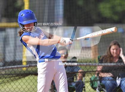 Thumbnail 2 in Indian Rocks Christian vs Northside Christian photogallery.