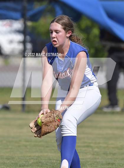 Thumbnail 2 in Indian Rocks Christian vs Northside Christian photogallery.