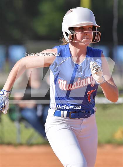 Thumbnail 2 in Indian Rocks Christian vs Northside Christian photogallery.