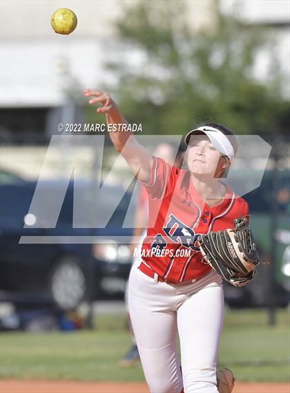 Thumbnail 1 in Indian Rocks Christian vs Northside Christian photogallery.