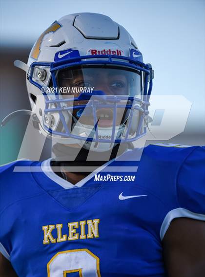 Thumbnail 3 in Klein Cain @ Klein photogallery.