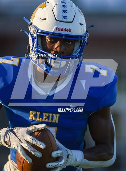 Thumbnail 2 in Klein Cain @ Klein photogallery.