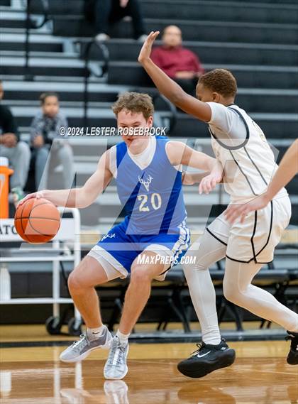 Thumbnail 2 in Tivy @ Seguin photogallery.