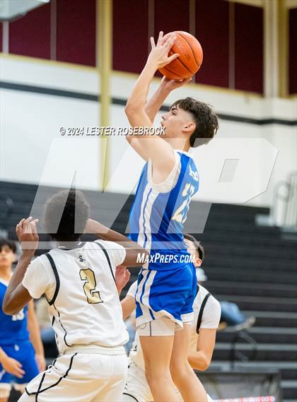 Thumbnail 1 in Tivy @ Seguin photogallery.