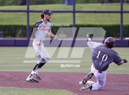 Thumbnail 2 in Plano vs. Marcus (UIL 6A Quarterfinals) photogallery.