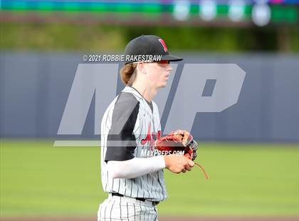 Thumbnail 3 in Plano vs. Marcus (UIL 6A Quarterfinals) photogallery.