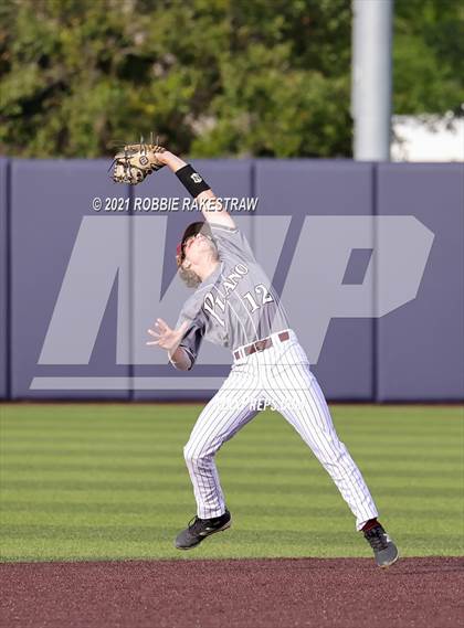 Thumbnail 2 in Plano vs. Marcus (UIL 6A Quarterfinals) photogallery.
