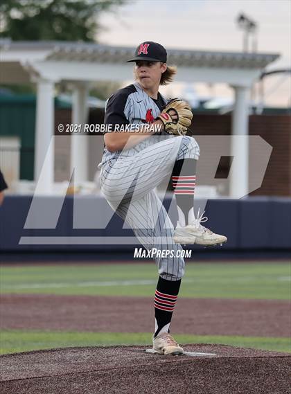 Thumbnail 2 in Plano vs. Marcus (UIL 6A Quarterfinals) photogallery.