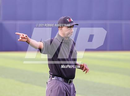 Thumbnail 3 in Plano vs. Marcus (UIL 6A Quarterfinals) photogallery.
