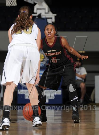 Thumbnail 3 in Alemany vs. Calabasas (CIF SS D3AA Final) photogallery.