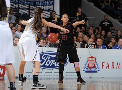 Thumbnail 2 in Alemany vs. Calabasas (CIF SS D3AA Final) photogallery.