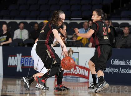 Thumbnail 3 in Alemany vs. Calabasas (CIF SS D3AA Final) photogallery.