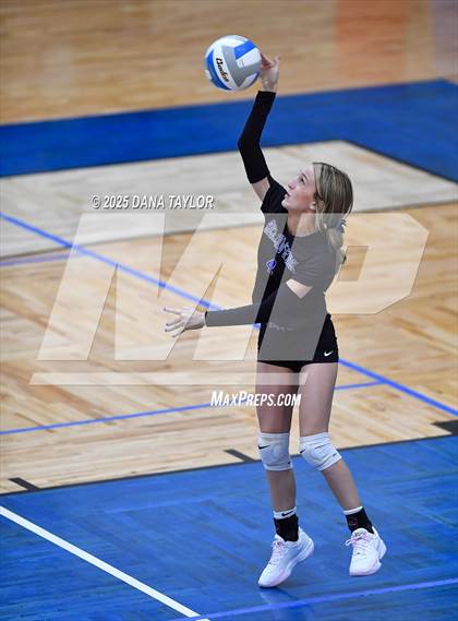 Thumbnail 2 in Lingleville vs. Richland Springs photogallery.