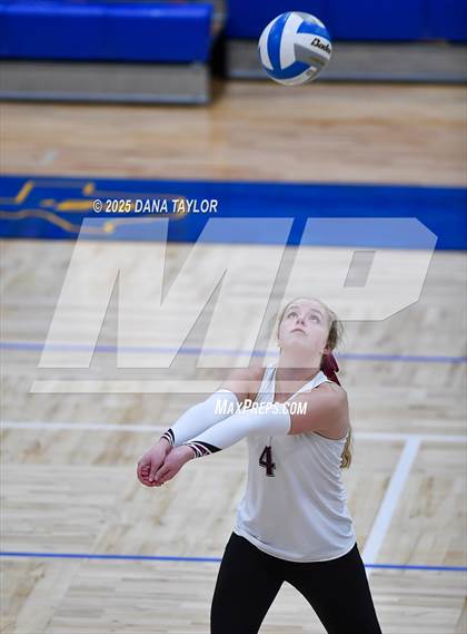 Thumbnail 2 in Lingleville vs. Richland Springs photogallery.