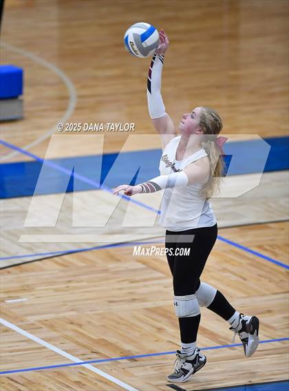 Thumbnail 2 in Lingleville vs. Richland Springs photogallery.