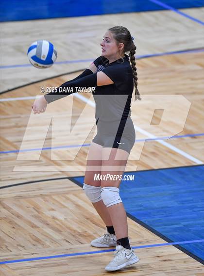 Thumbnail 2 in Lingleville vs. Richland Springs photogallery.