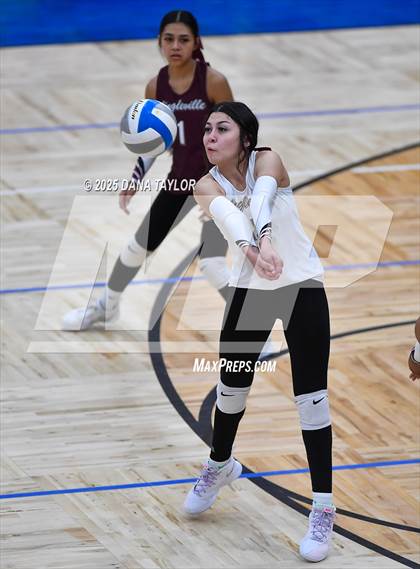Thumbnail 2 in Lingleville vs. Richland Springs photogallery.