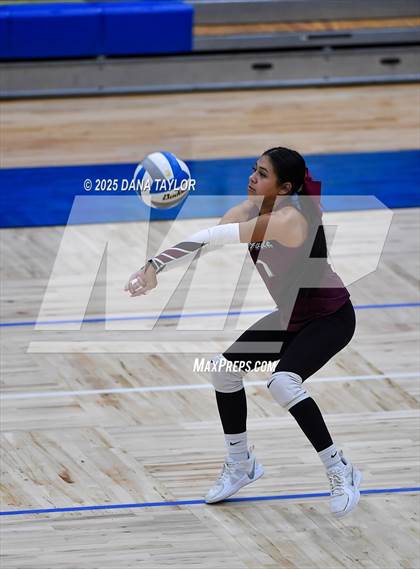 Thumbnail 1 in Lingleville vs. Richland Springs photogallery.
