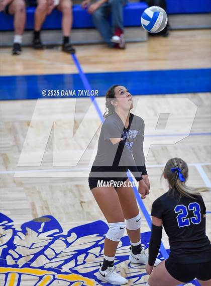 Thumbnail 1 in Lingleville vs. Richland Springs photogallery.