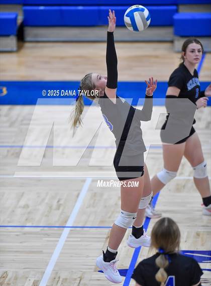 Thumbnail 3 in Lingleville vs. Richland Springs photogallery.
