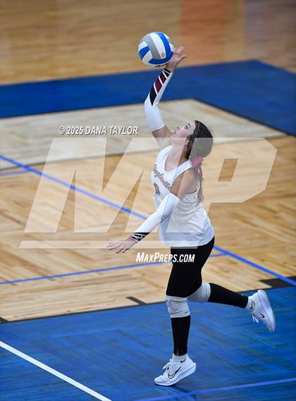 Thumbnail 1 in Lingleville vs. Richland Springs photogallery.