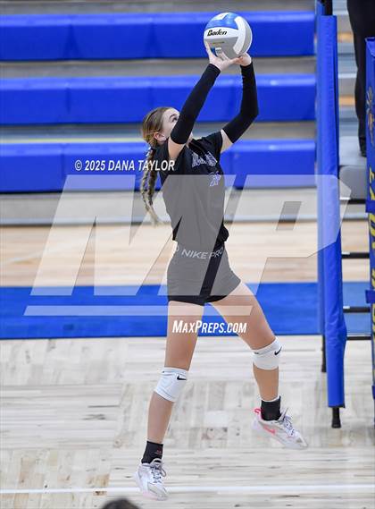 Thumbnail 3 in Lingleville vs. Richland Springs photogallery.