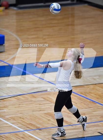 Thumbnail 1 in Lingleville vs. Richland Springs photogallery.