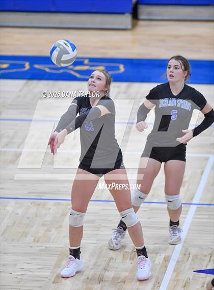 Thumbnail 2 in Lingleville vs. Richland Springs photogallery.