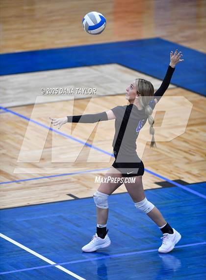 Thumbnail 1 in Lingleville vs. Richland Springs photogallery.