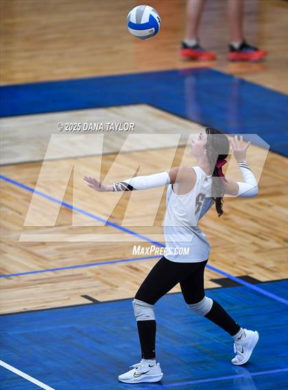 Thumbnail 2 in Lingleville vs. Richland Springs photogallery.