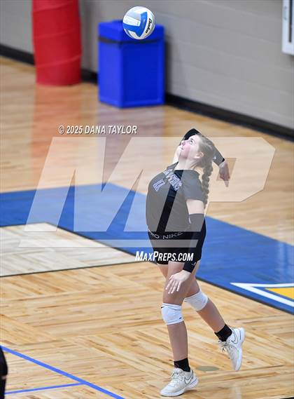 Thumbnail 1 in Lingleville vs. Richland Springs photogallery.