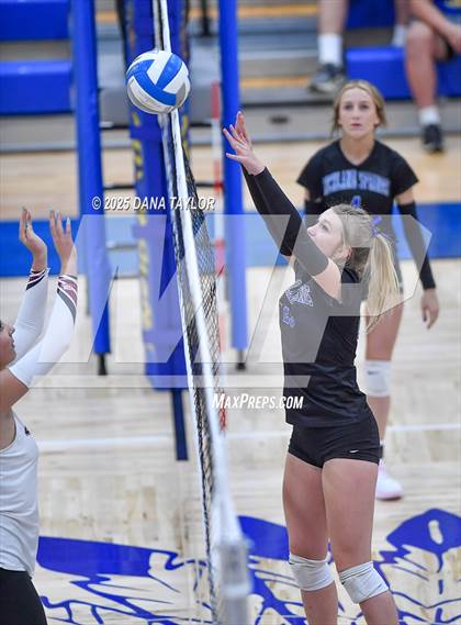 Thumbnail 3 in Lingleville vs. Richland Springs photogallery.