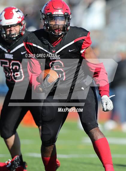 Thumbnail 3 in St. Joseph-by-the-Sea vs. Moore Catholic (NYCHSFL AA-2 Final) photogallery.
