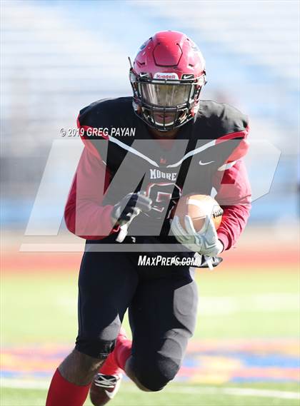 Thumbnail 2 in St. Joseph-by-the-Sea vs. Moore Catholic (NYCHSFL AA-2 Final) photogallery.