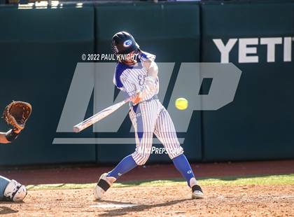 Thumbnail 2 in Lake Creek vs. Georgetown (UIL 5A State Championship) photogallery.