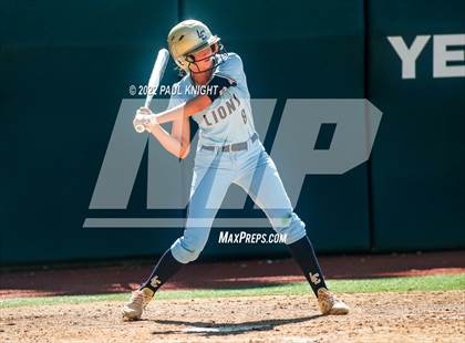 Thumbnail 2 in Lake Creek vs. Georgetown (UIL 5A State Championship) photogallery.