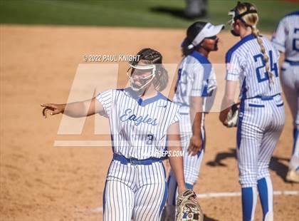 Thumbnail 1 in Lake Creek vs. Georgetown (UIL 5A State Championship) photogallery.