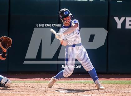 Thumbnail 1 in Lake Creek vs. Georgetown (UIL 5A State Championship) photogallery.