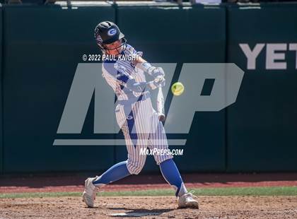 Thumbnail 1 in Lake Creek vs. Georgetown (UIL 5A State Championship) photogallery.