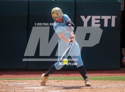 Thumbnail 1 in Lake Creek vs. Georgetown (UIL 5A State Championship) photogallery.
